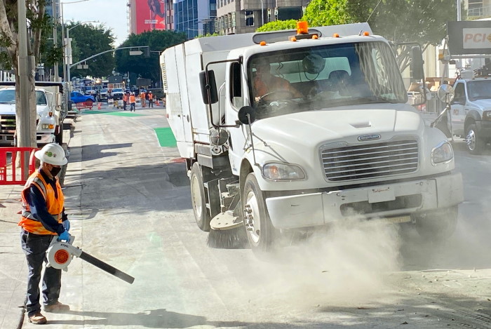 Road sweeper and street cleaner